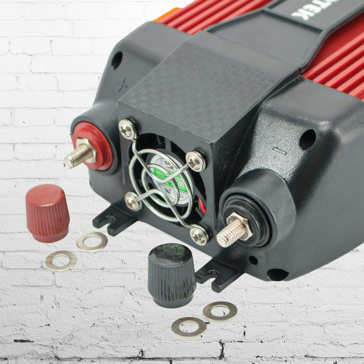 AUDIOTEK PI900 12V 420W Power Inverter