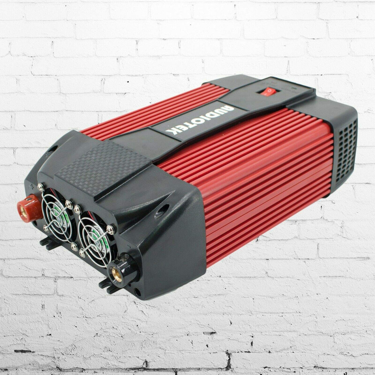 Audiotek PI3000 12V 1500W Power Inverter