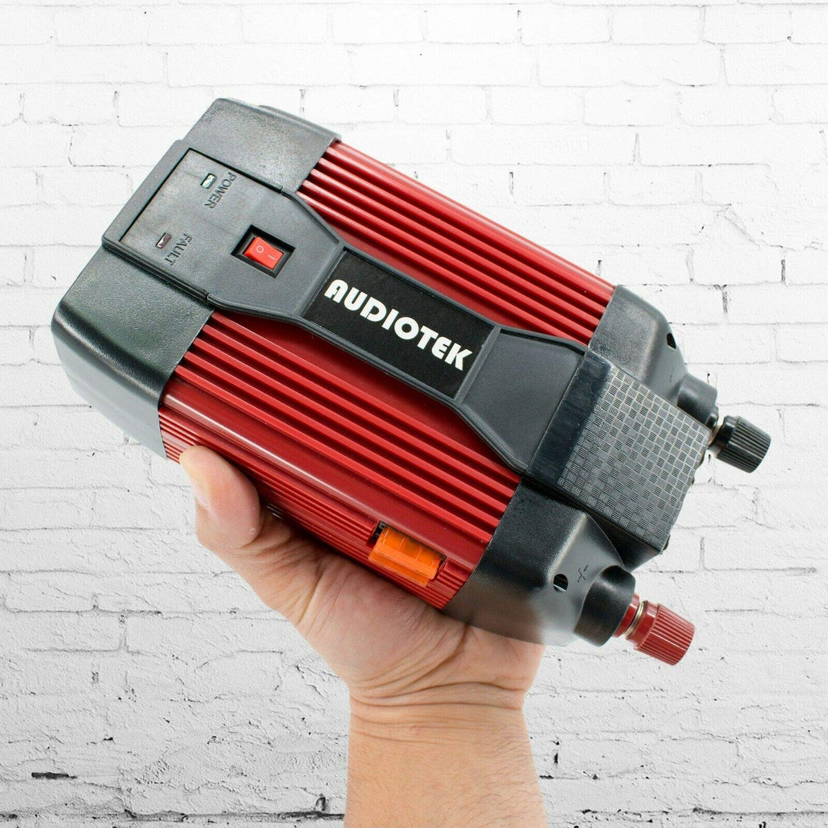 AUDIOTEK PI900 12V 420W Power Inverter
